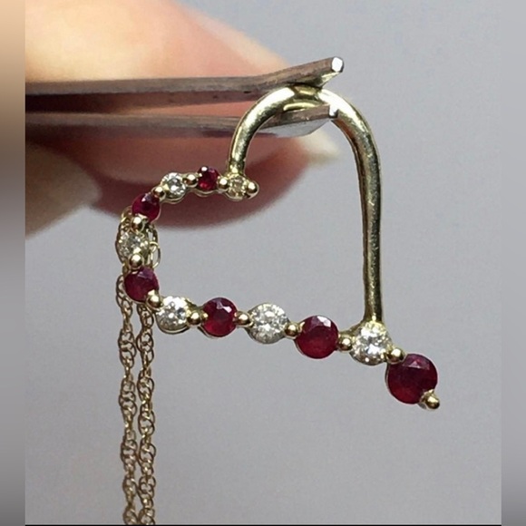 10k ruby and diamond heart necklace - Picture 6 of 9